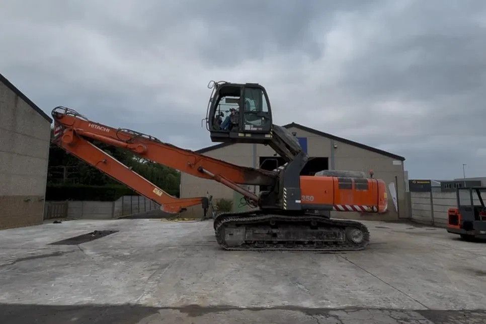 Hitachi ZX350LC-3