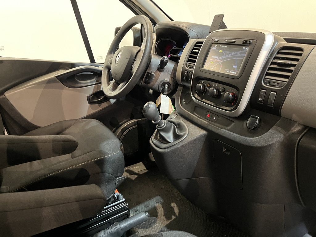 Renault Trafic 1.6 dCi L1H1 / Servicebus / Würth Inrichting / Euro 6 / Airco / Cruise Control / Navigatie / PDC / BPM VRIJ !!