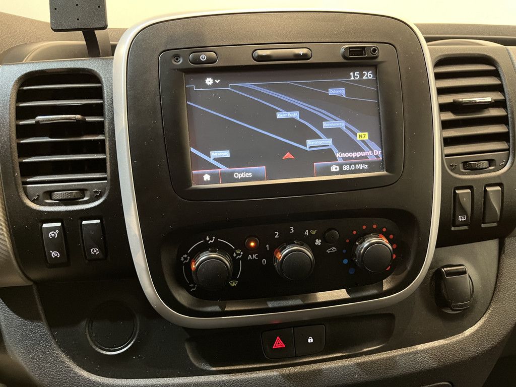 Renault Trafic 1.6 dCi L1H1 / Servicebus / Würth Inrichting / Euro 6 / Airco / Cruise Control / Navigatie / PDC / BPM VRIJ !!