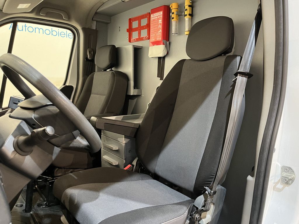 Renault Master 2.3 dCi L2H2 130 PK Servicebus / Aluca Inrichting / Euro 6 / Luchtvering / 220V. / Trekhaak / Airco / Cruise Control / Camera / 90.400 KM !!