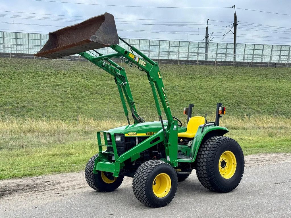 John Deere 4600 compact met voorlader 4X4 hydrostaat GEEN BTW 4600