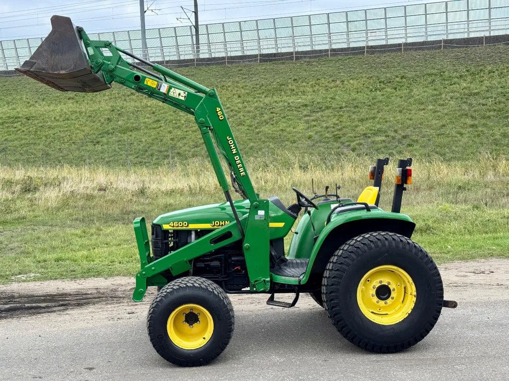John Deere 4600 compact met voorlader 4X4 hydrostaat GEEN BTW 4600