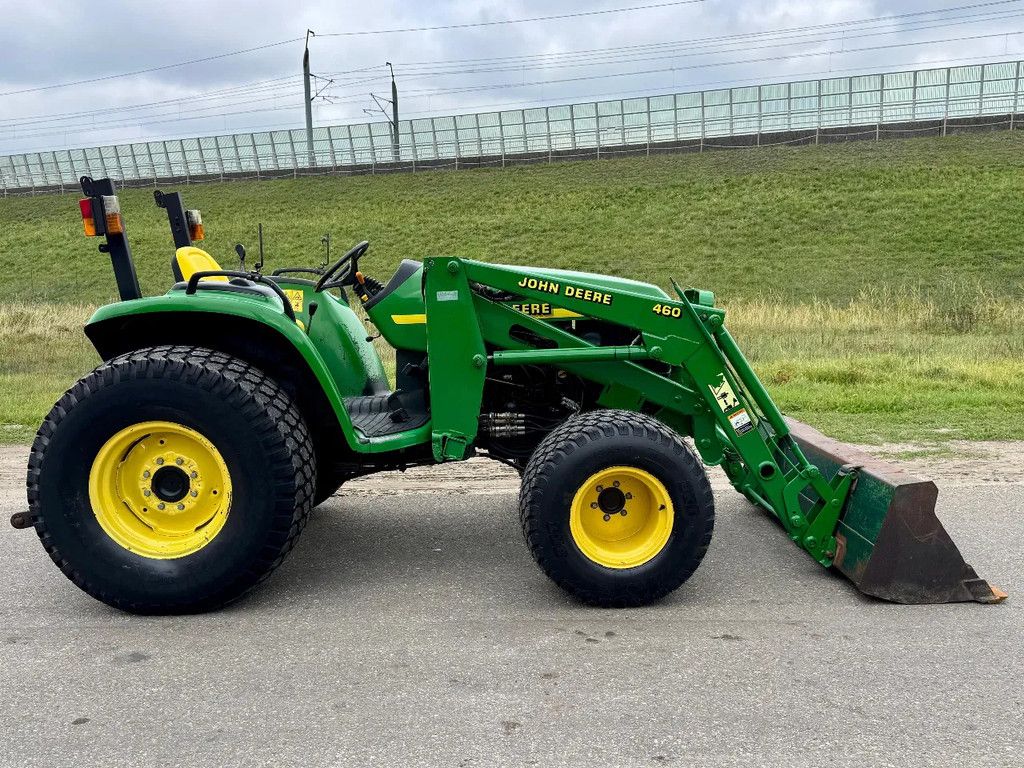John Deere 4600 compact met voorlader 4X4 hydrostaat GEEN BTW 4600