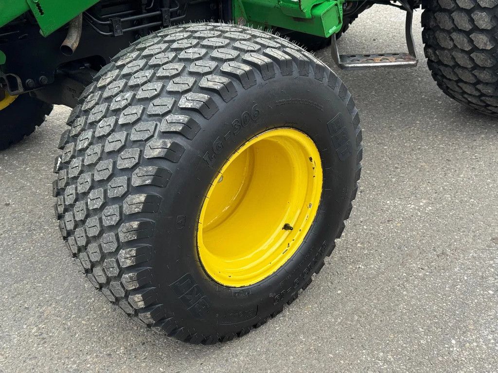 John Deere 4600 compact met voorlader 4X4 hydrostaat GEEN BTW 4600