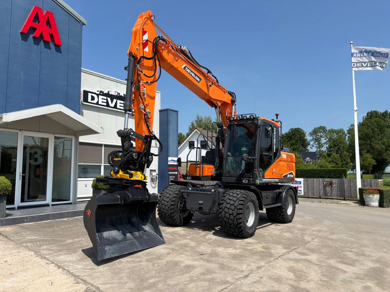 Develon DX140W-7