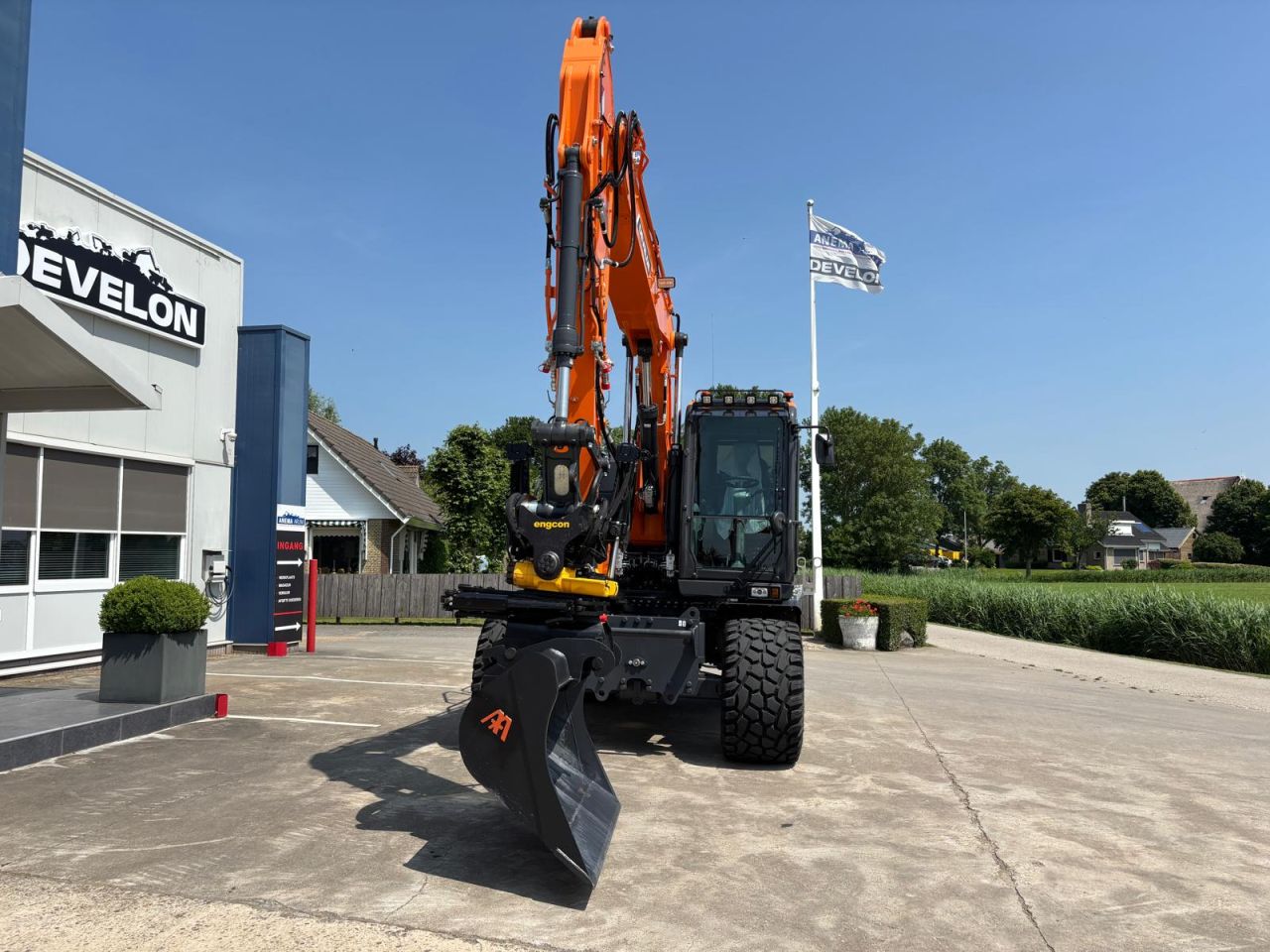 Develon DX140W-7