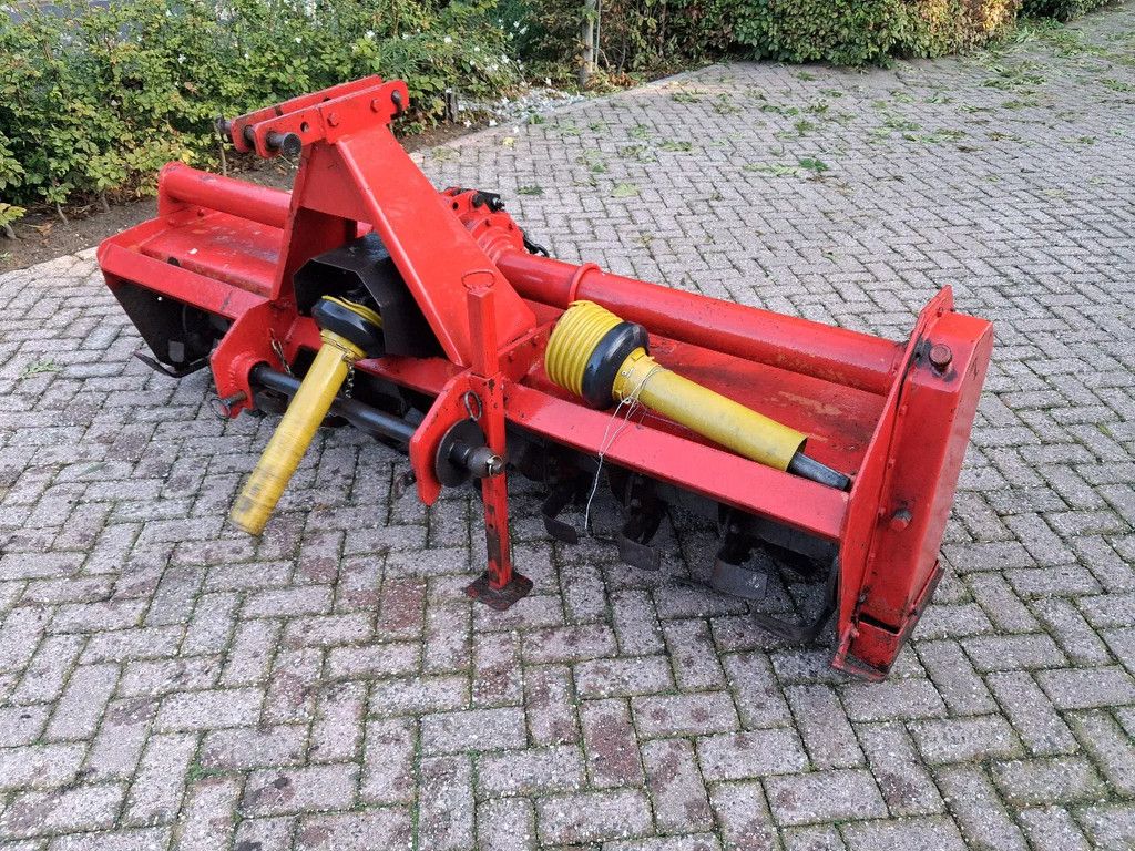 Kuhn Grondfrees 220 breed