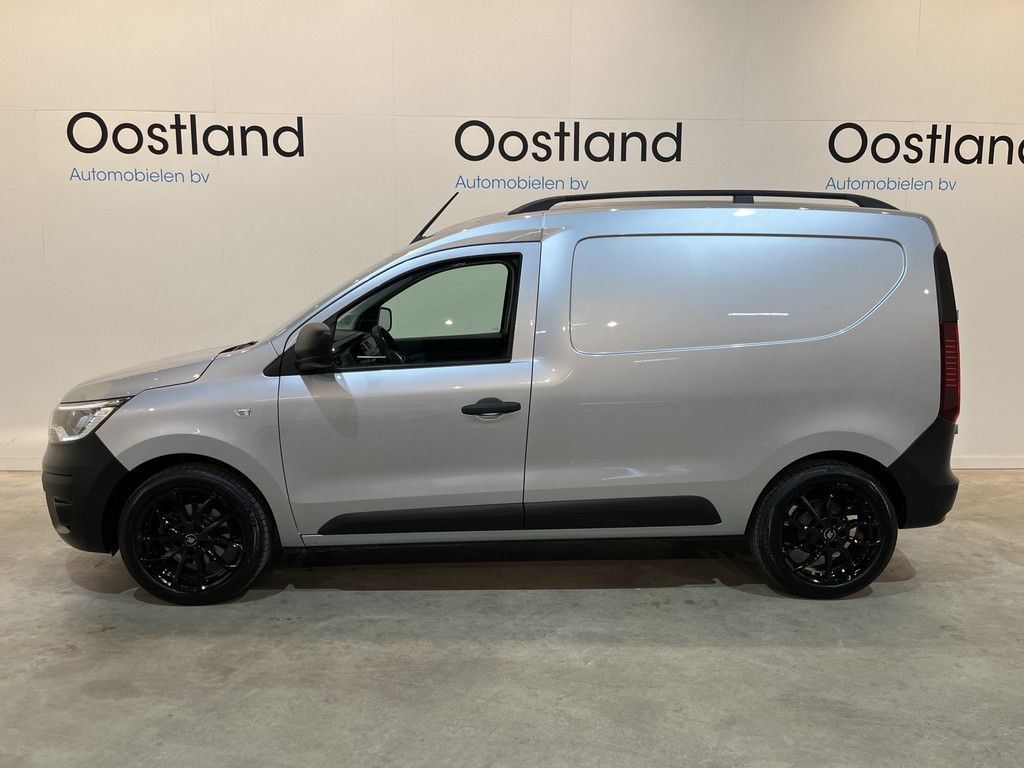 Renault Express 1.5 dCi 95 Comfort + / Euro 6 / Airco / Cruise Control / CarPlay / Trekhaak / Camera / Navigatie / 17