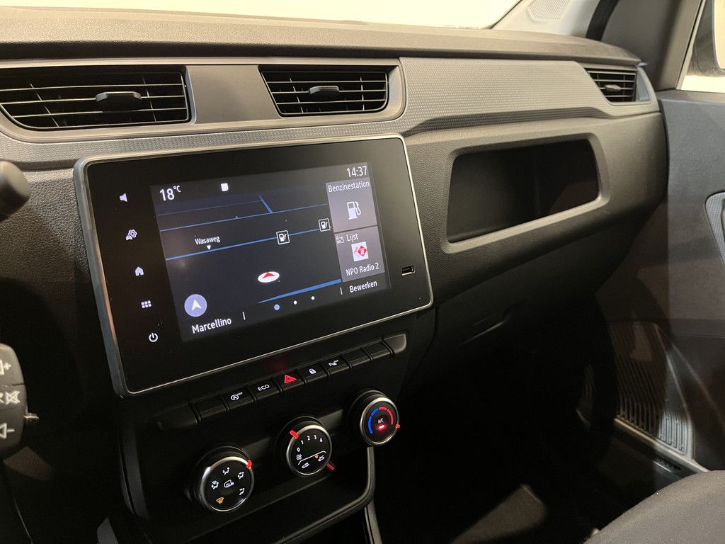 Renault Express 1.5 dCi 95 Comfort + / Euro 6 / Airco / Cruise Control / CarPlay / Trekhaak / Camera / Navigatie / 17