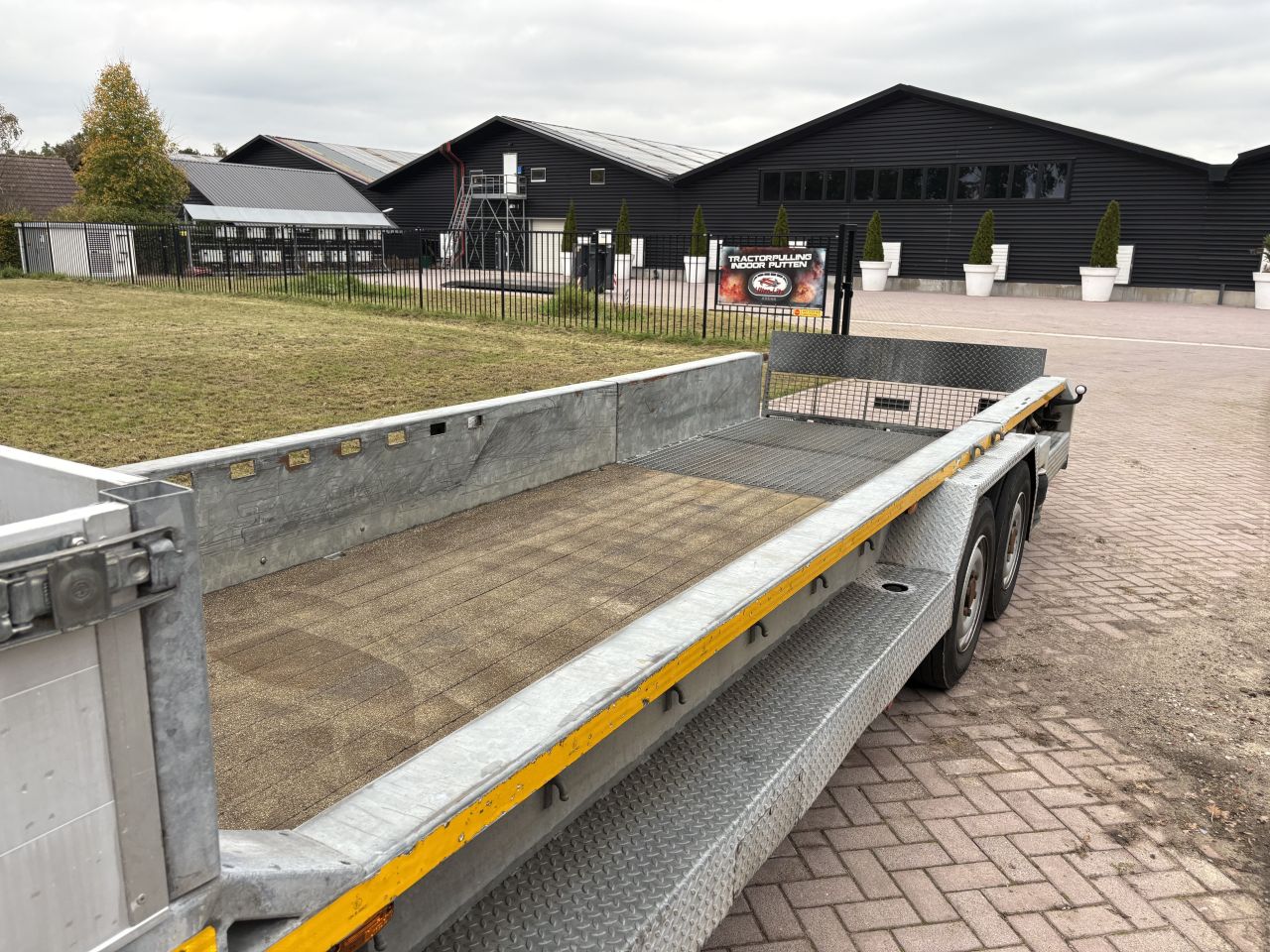 Be trekker Iveco Daily 50C17 jeep-as - semi kuip met knikvloer