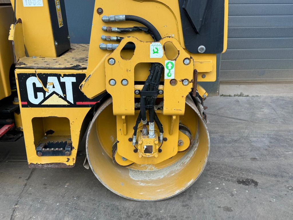 Caterpillar CB114