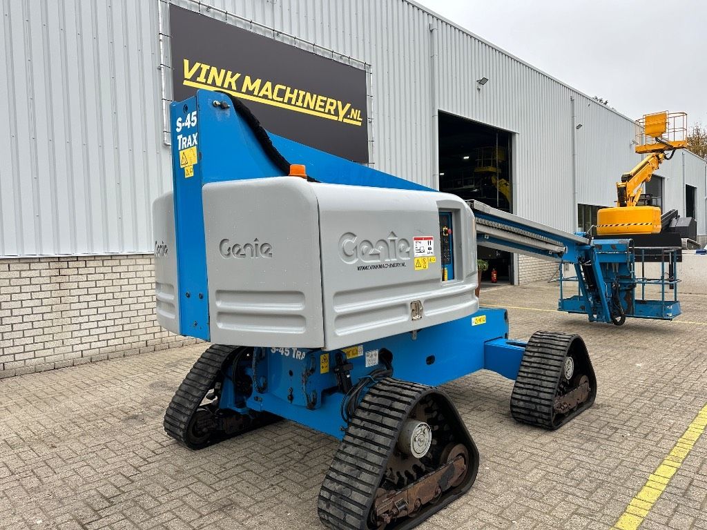 Genie S 45 Trax