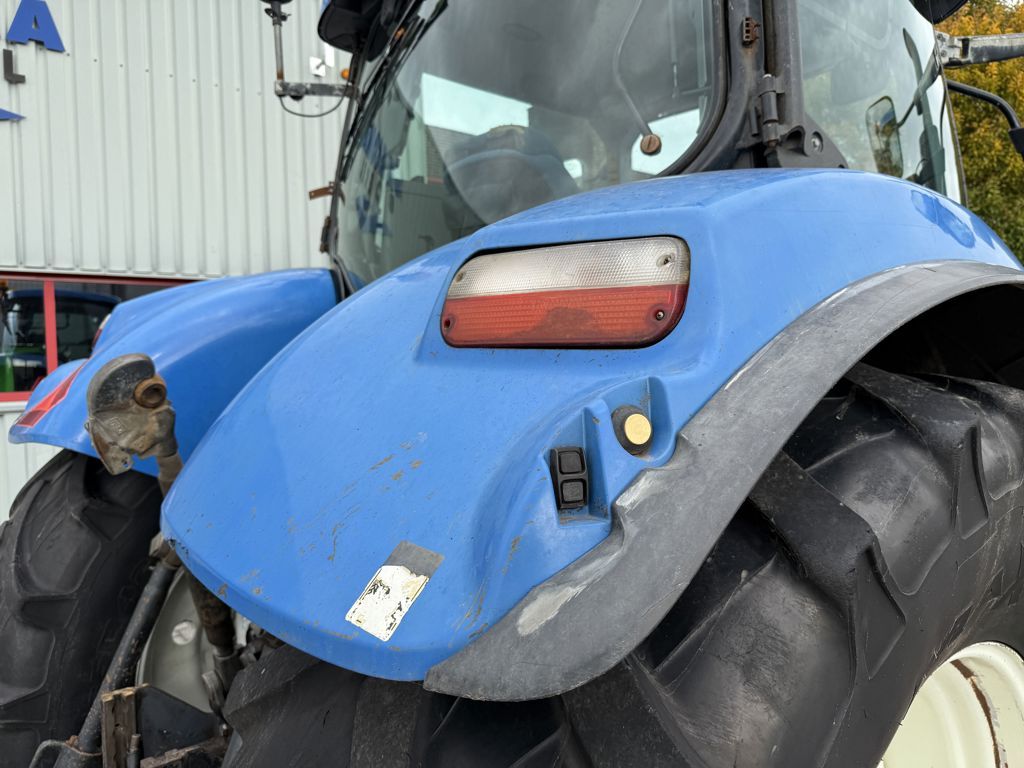 New Holland T7040 Power Command