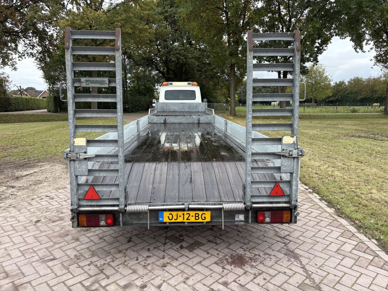 Be trekker Iveco Daily 35C18 jeep-as - be oplegger jeeb-as semi