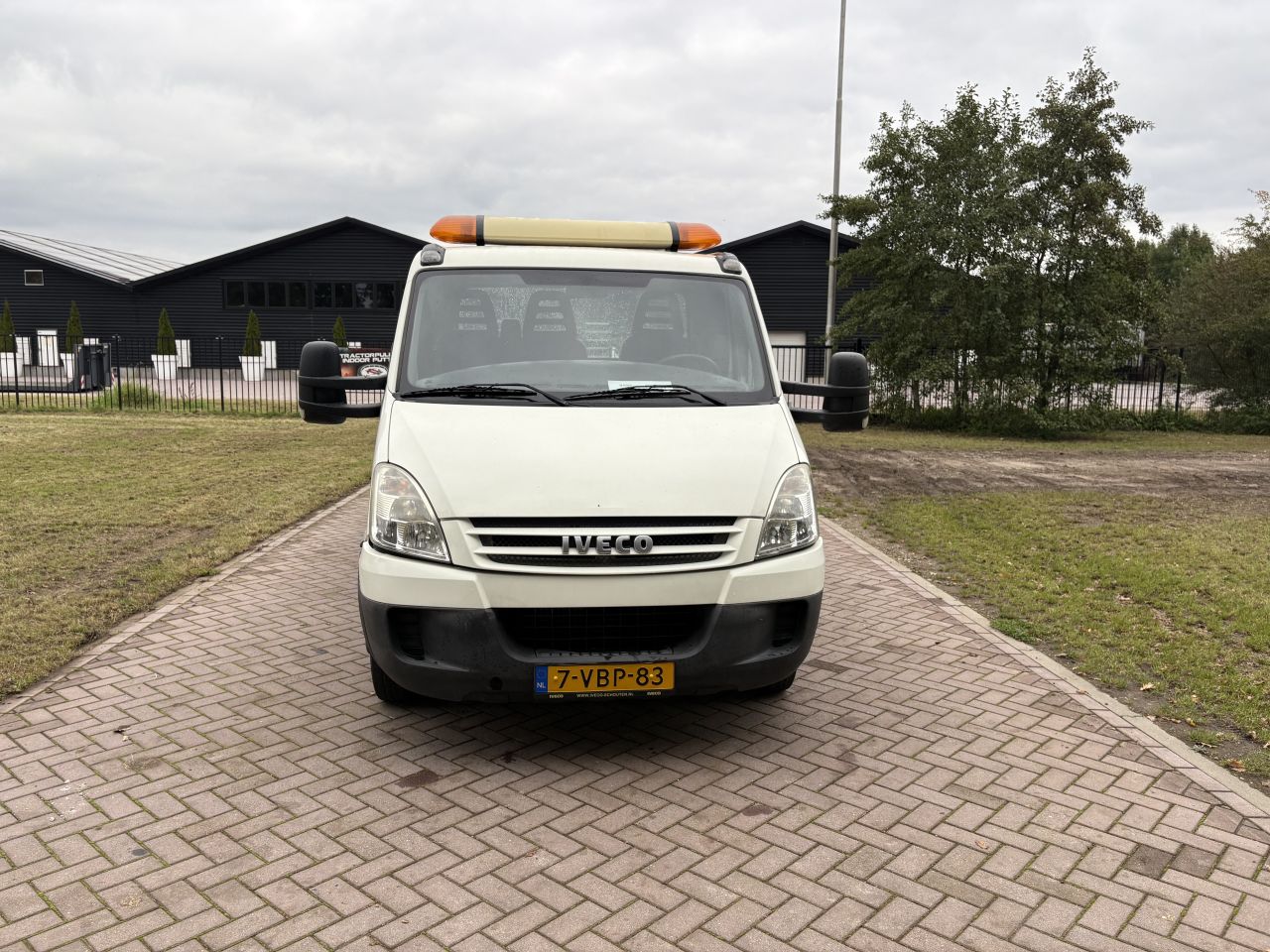 Be trekker Iveco Daily 35C18 jeep-as - be oplegger jeeb-as semi