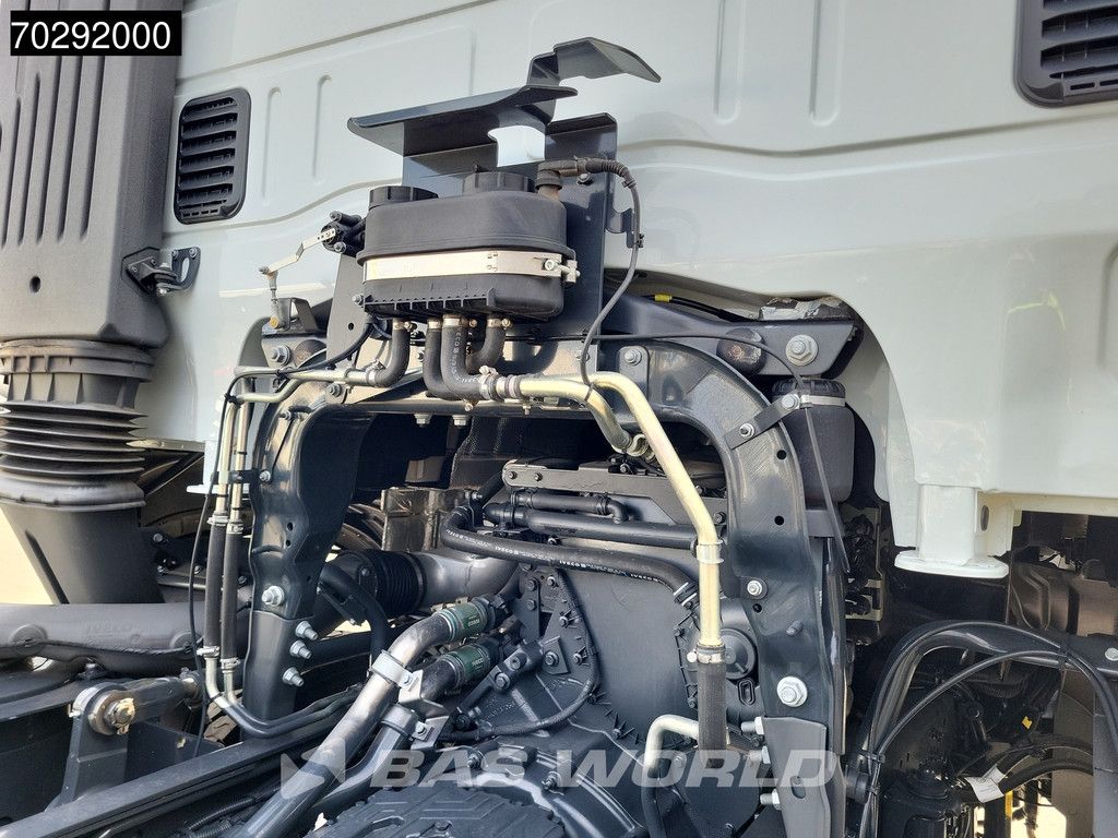 Iveco T-Way 510 8X4 New! Retarder Big-Axle Steelsuspension Automatic LED Euro 6
