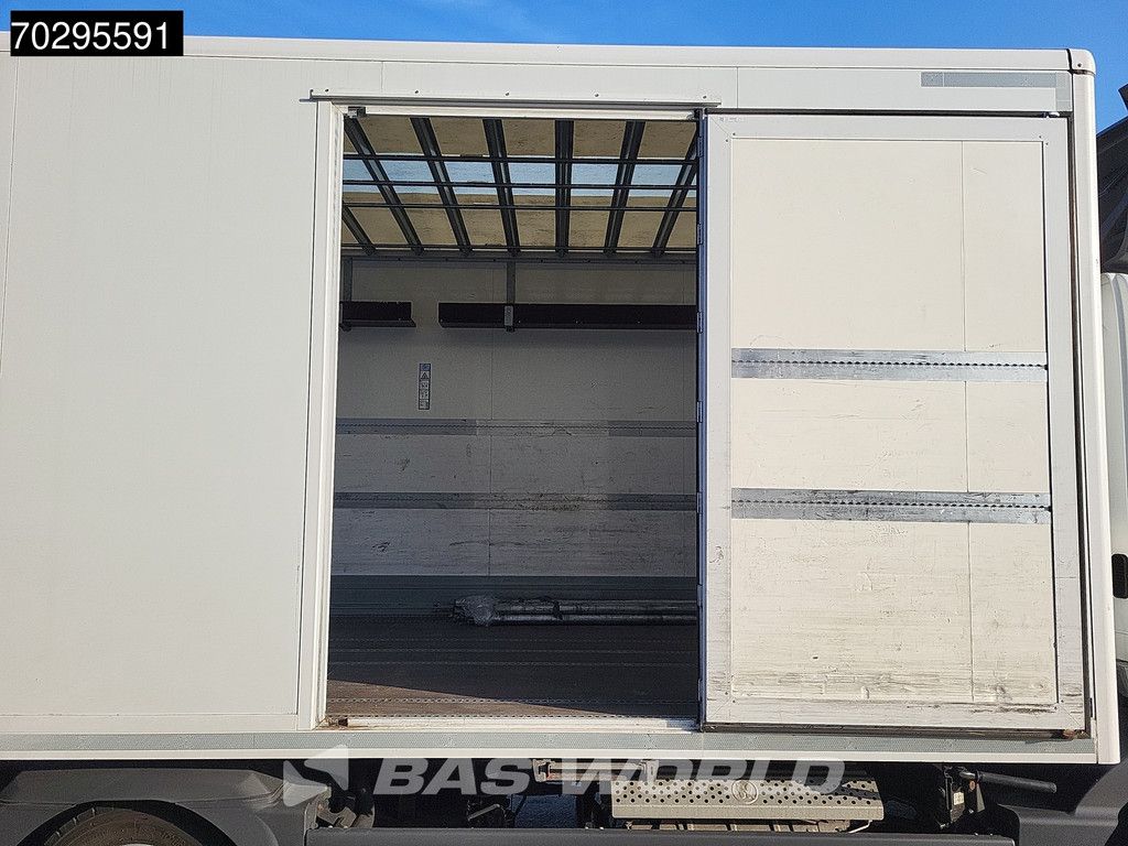 Mercedes Atego 816 4X2 8tonner Automatic 1500kg Tailgate Euro 6