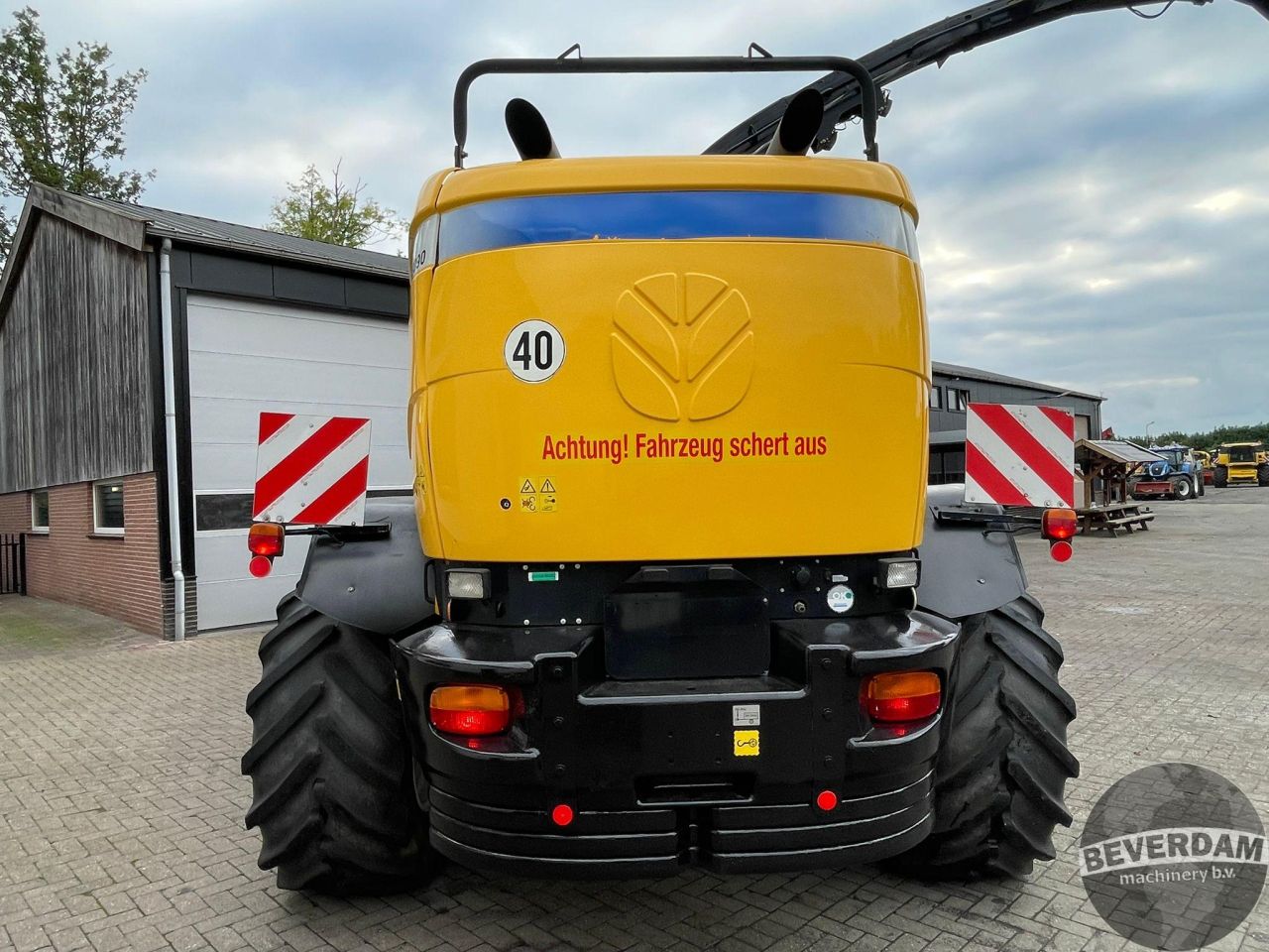 New Holland FR9090