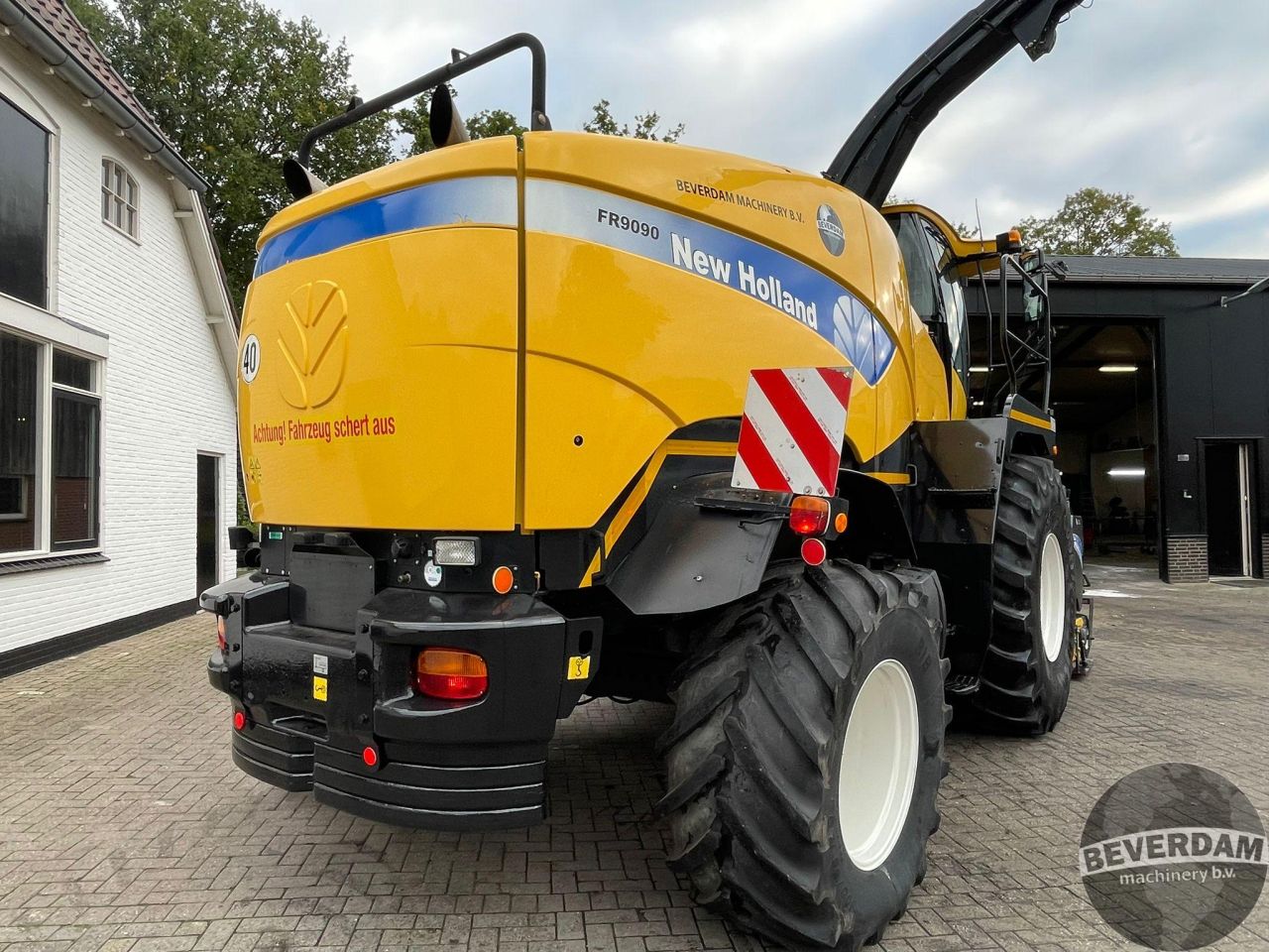 New Holland FR9090