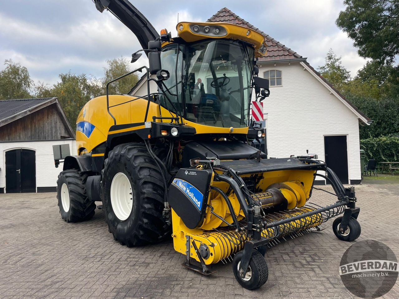 New Holland FR9090