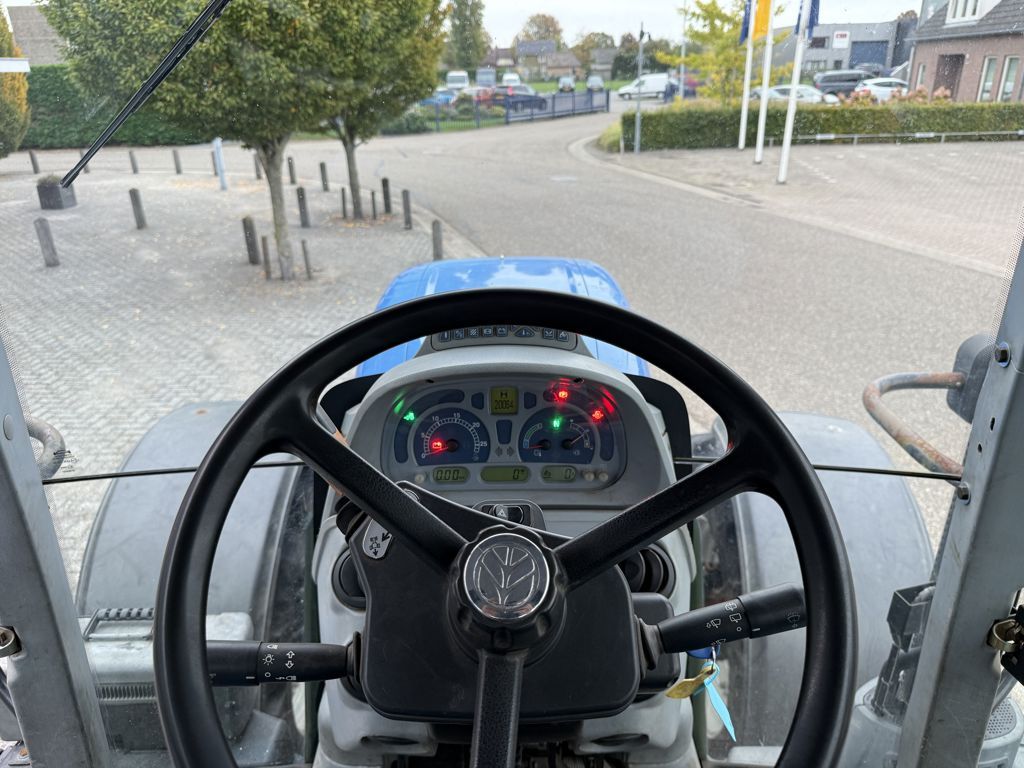 New Holland T7.210 Auto Command