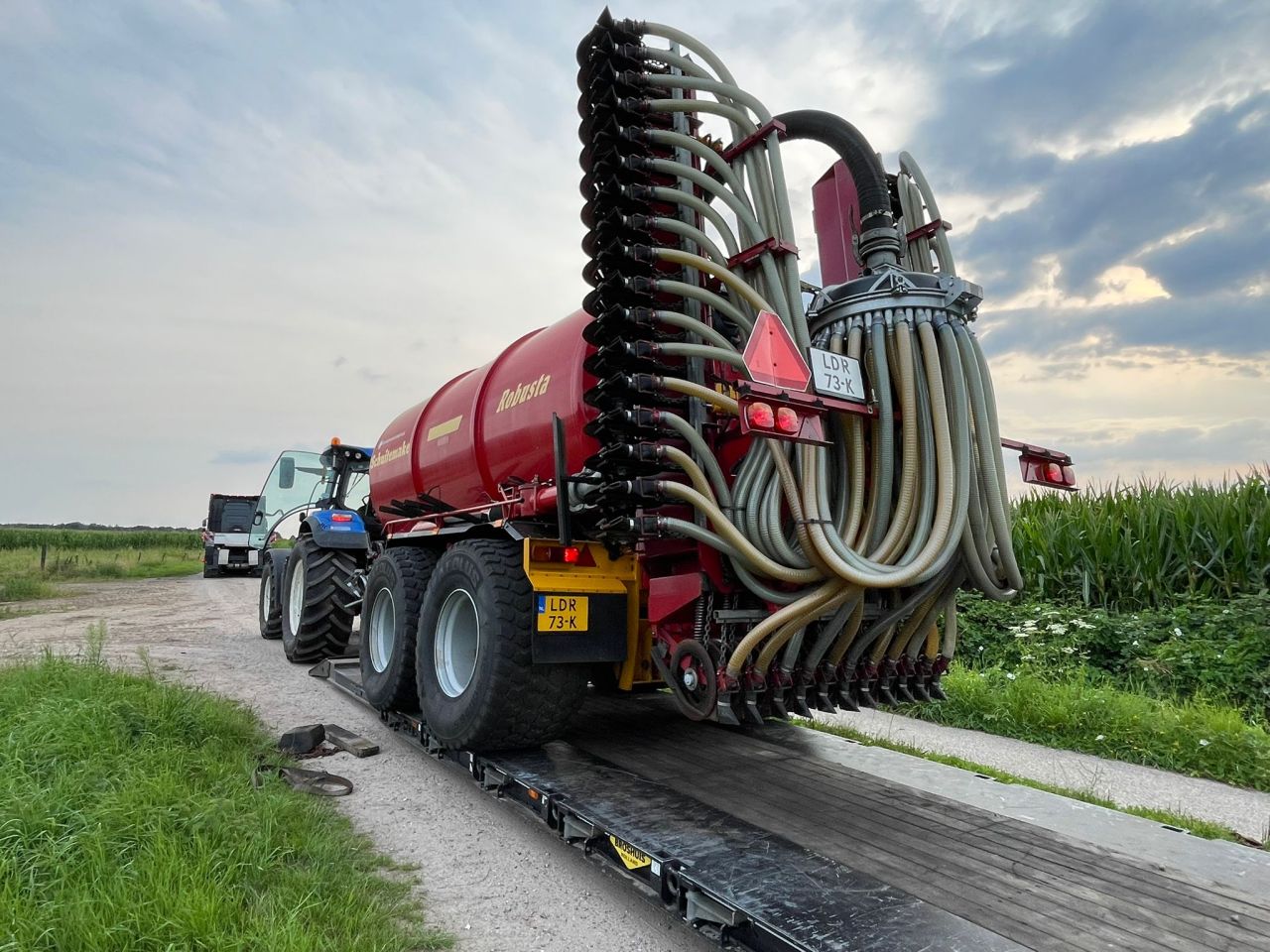 Volvo Fh 500 + Broshuis low loader