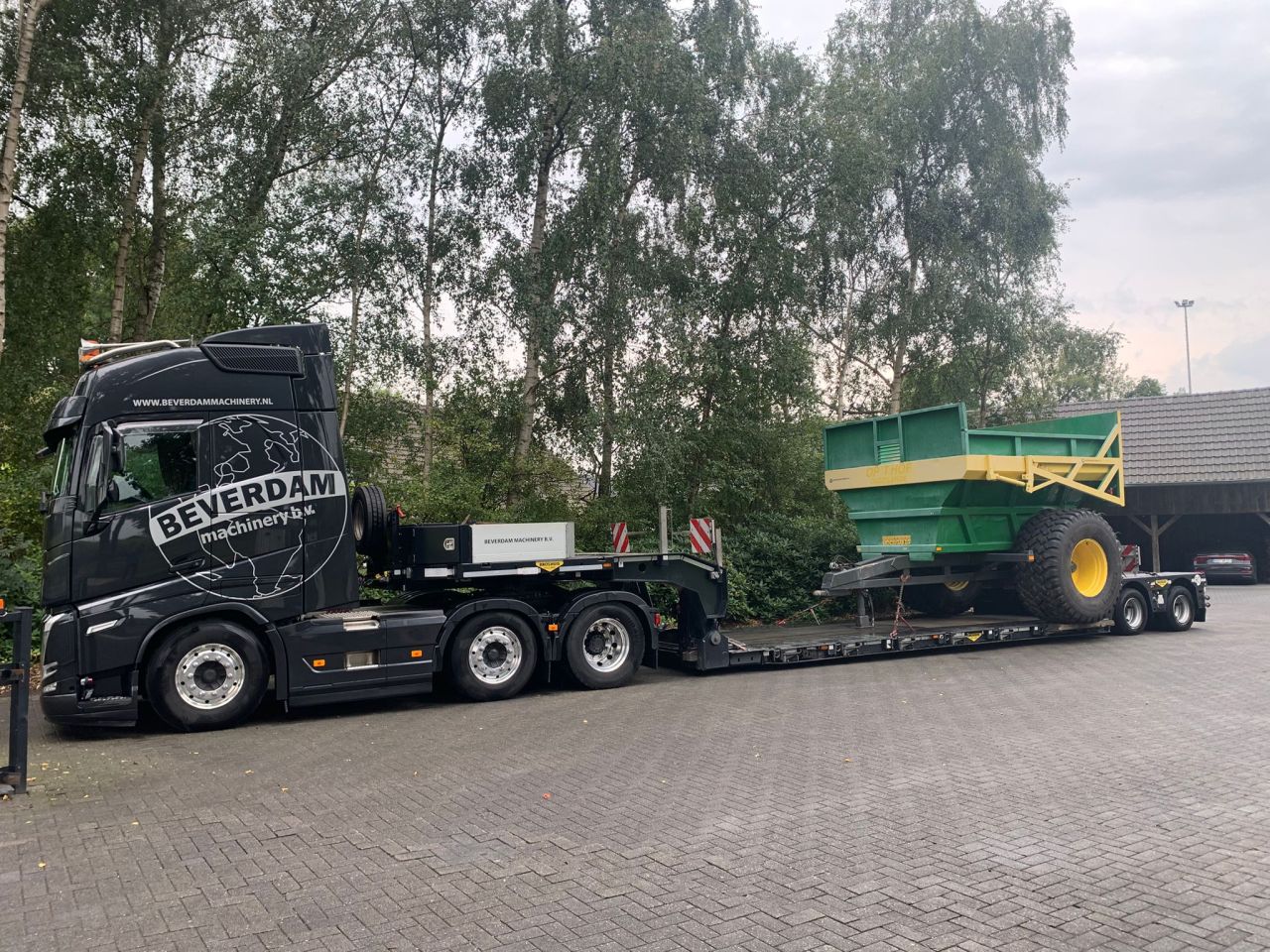 Volvo Fh 500 + Broshuis low loader