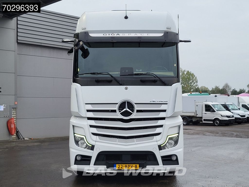 Mercedes Actros 1942 4X2 GigaSpace NL-Truck Standairco Navi Euro 6