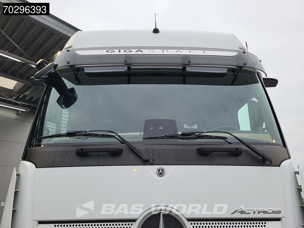 Mercedes Actros 1942 4X2 GigaSpace NL-Truck Standairco Navi Euro 6