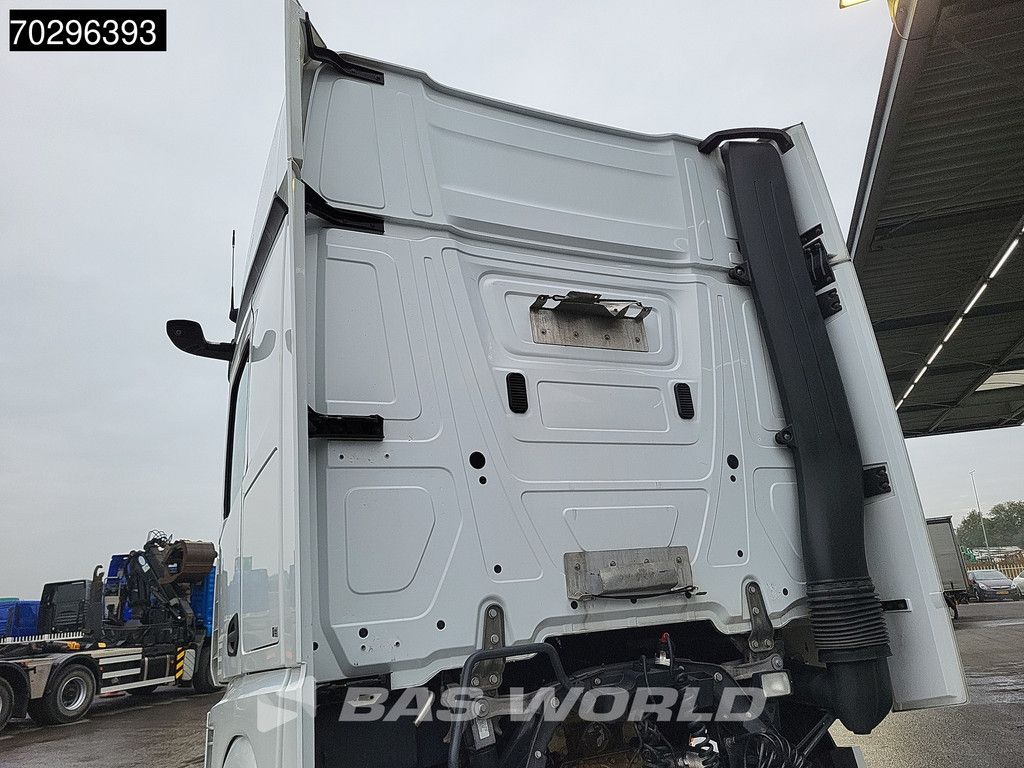 Mercedes Actros 1942 4X2 GigaSpace NL-Truck Standairco Navi Euro 6