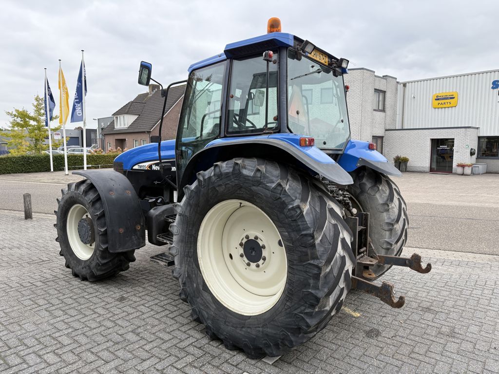 New Holland 8360 Range Command
