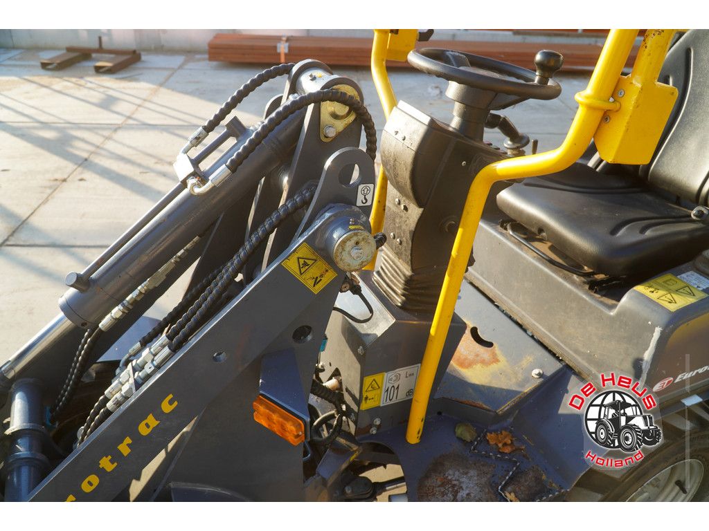 Eurotrac W10
