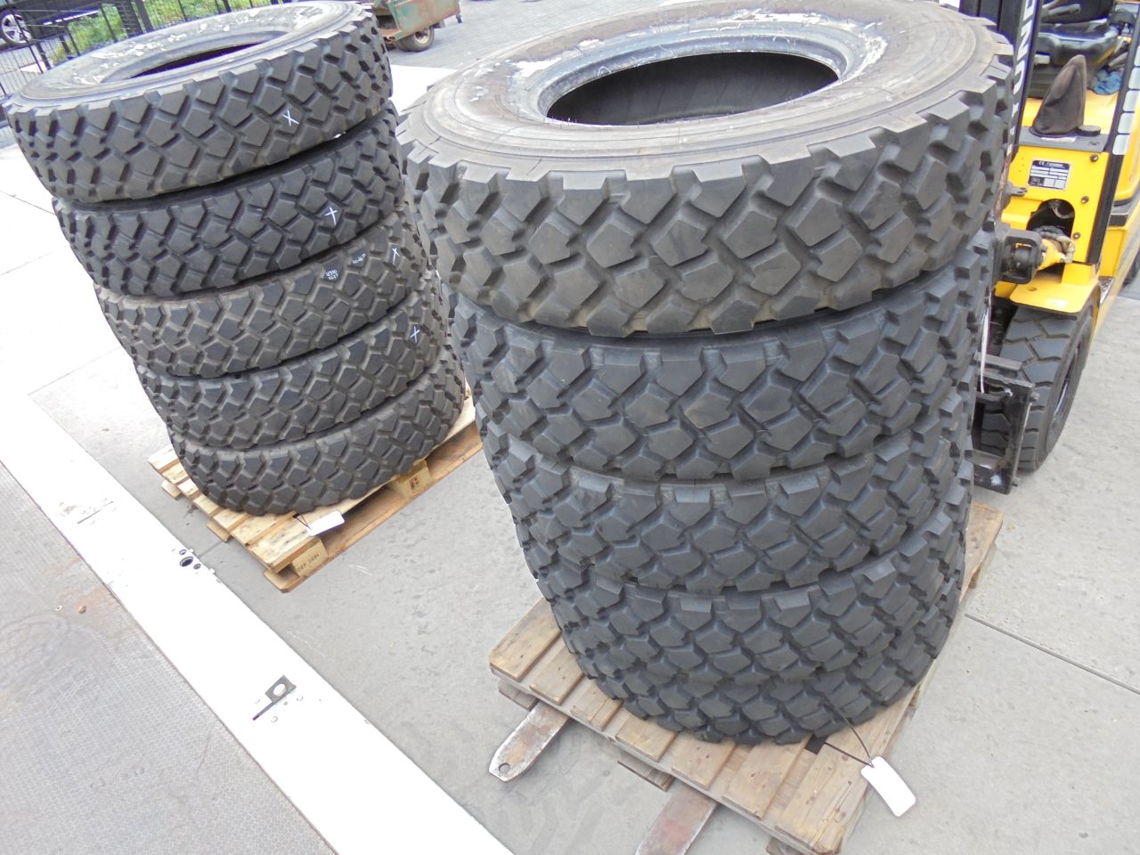10x michelin XZL 13R22.5