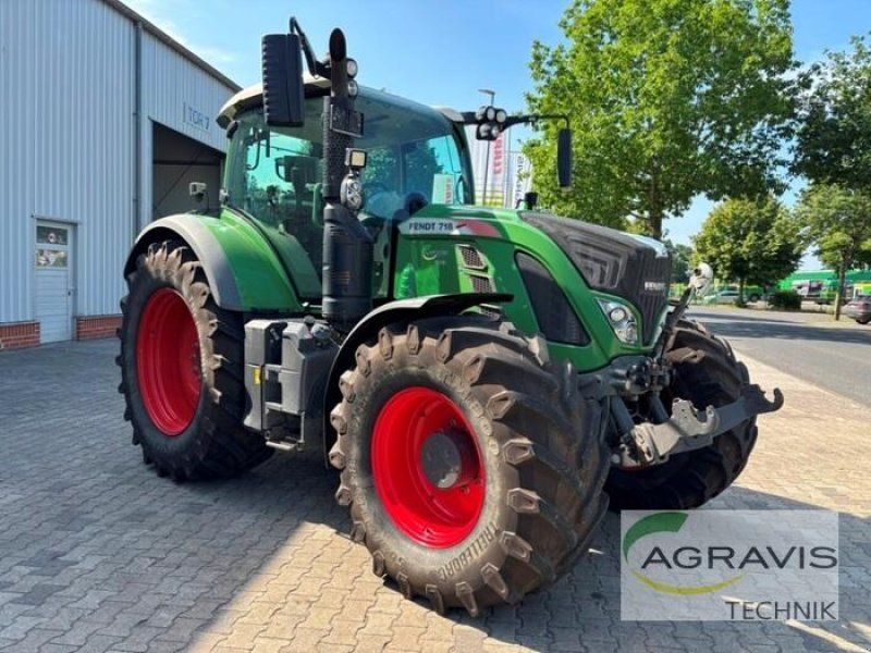 Fendt 718 VARIO S4 Profi Plus
