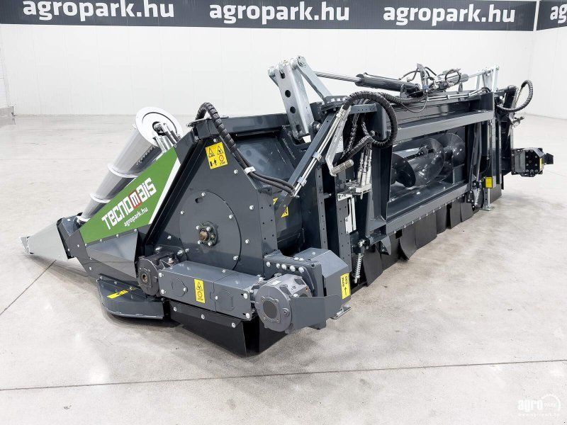 Tecnomais TMRP4 6R-F 6 row (75 cm), foldable corn header, for Claas combin
