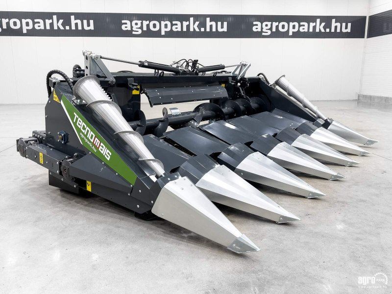 Tecnomais TMRP4 6R-F 6 row (75 cm), foldable corn header, for Case IH and