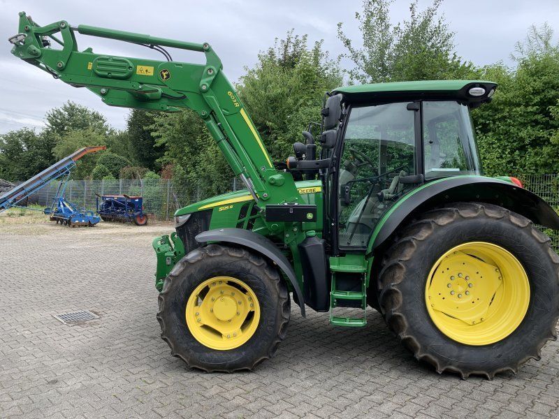 John Deere 5125R