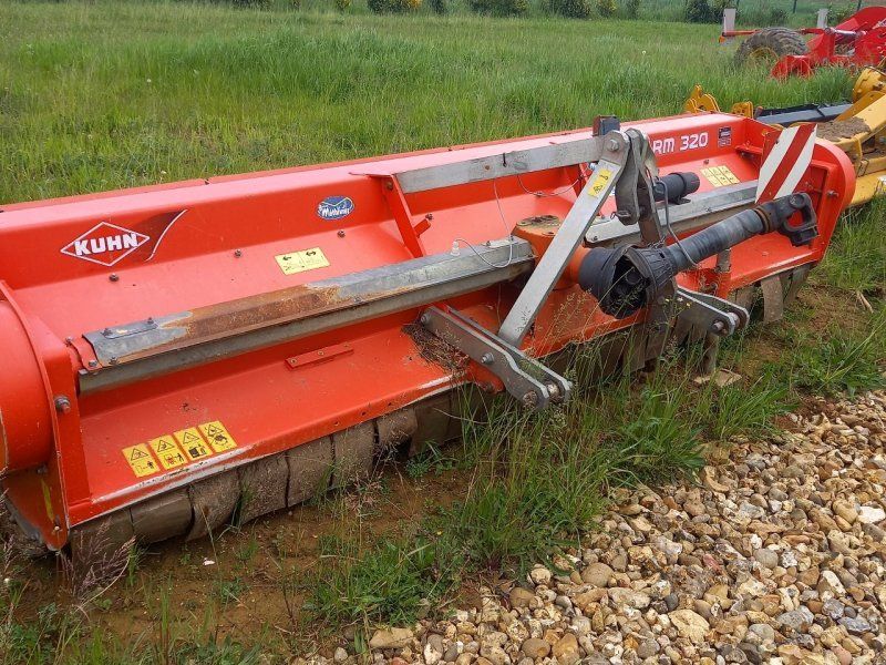 Kuhn RM 320