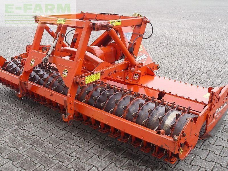 Kuhn hrb 302d