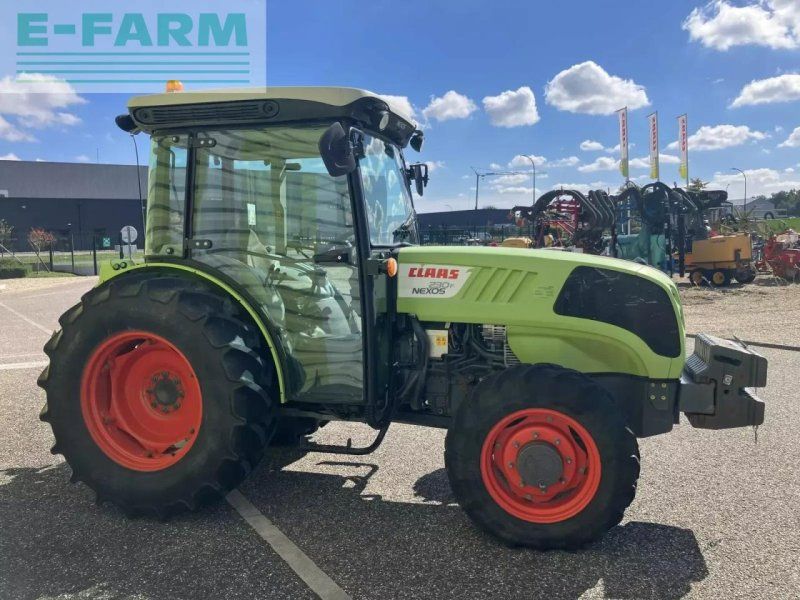 Claas nexos 230 f F