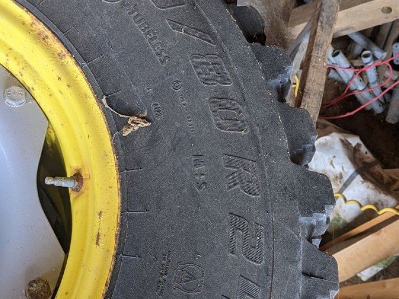 Mitas 480/80R34 und 400/80R24