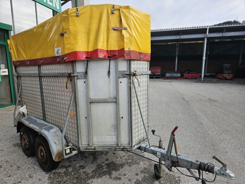 PKW Viehanhänger AV 240 T