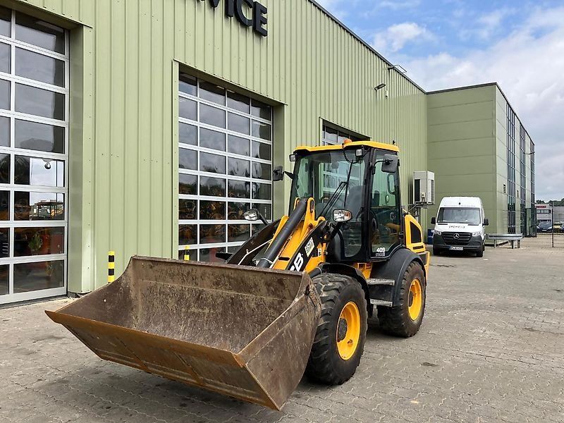 JCB 409