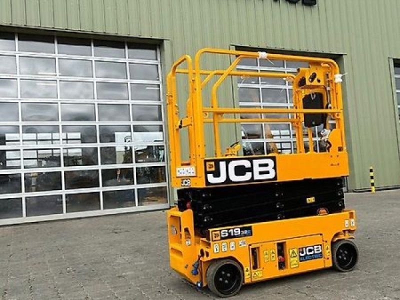 JCB S1932E