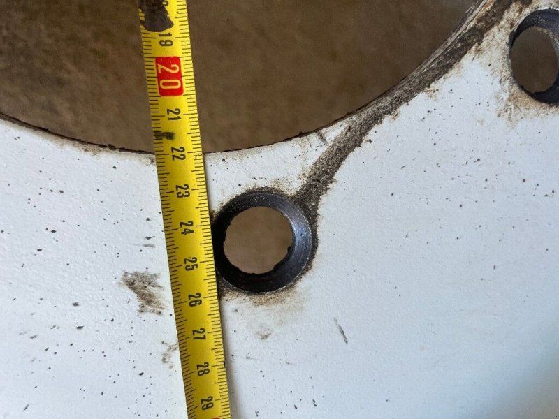 Alliance 320/90R46 & 270/95R32