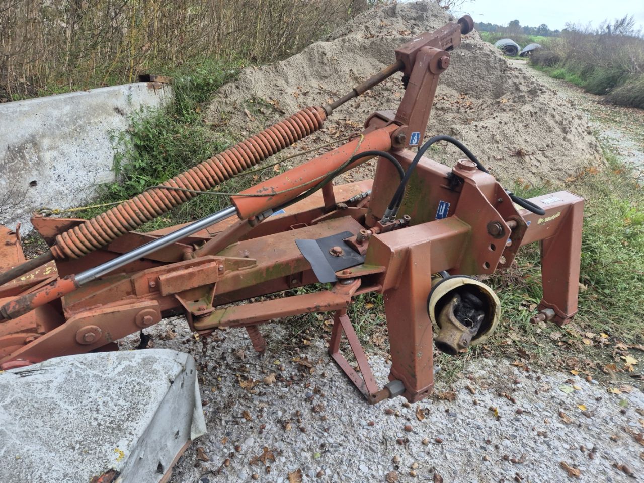 Kuhn FC 240 P schijvenmaaier met kneuzer