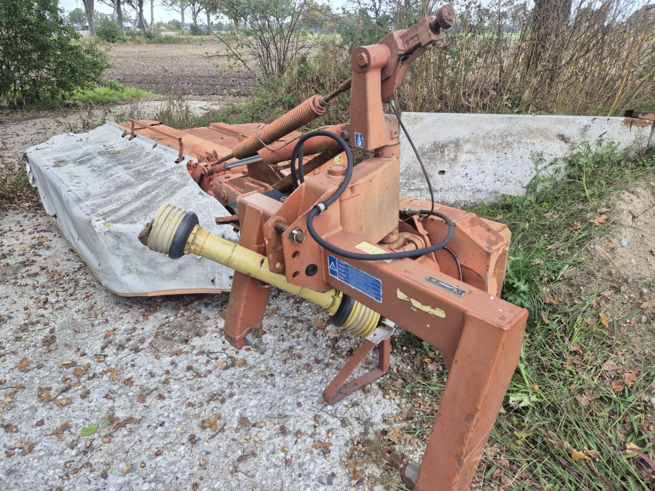 Kuhn FC 240 P schijvenmaaier met kneuzer
