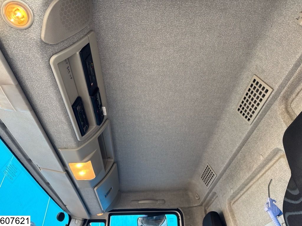 Iveco 180E28 EURO 5, Dhollandia, Handgeschakeld
