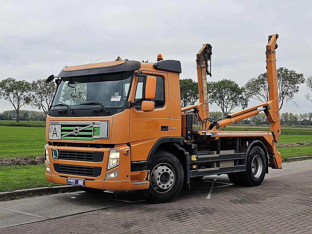 VOLVO FM 330