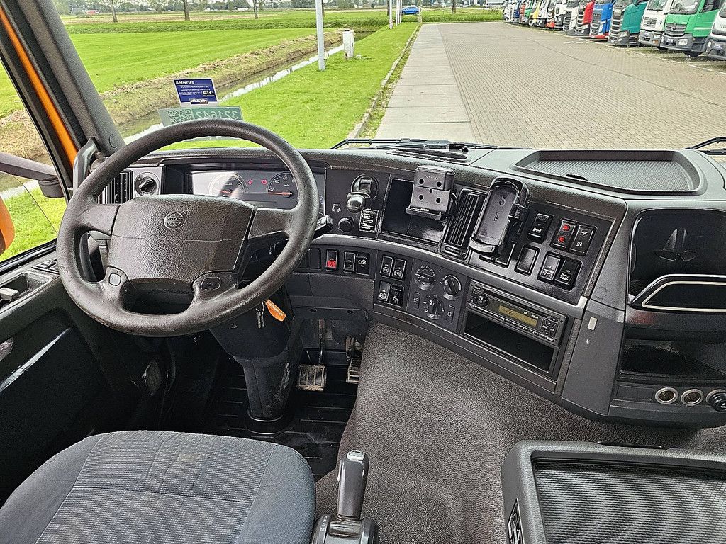 VOLVO FM 330